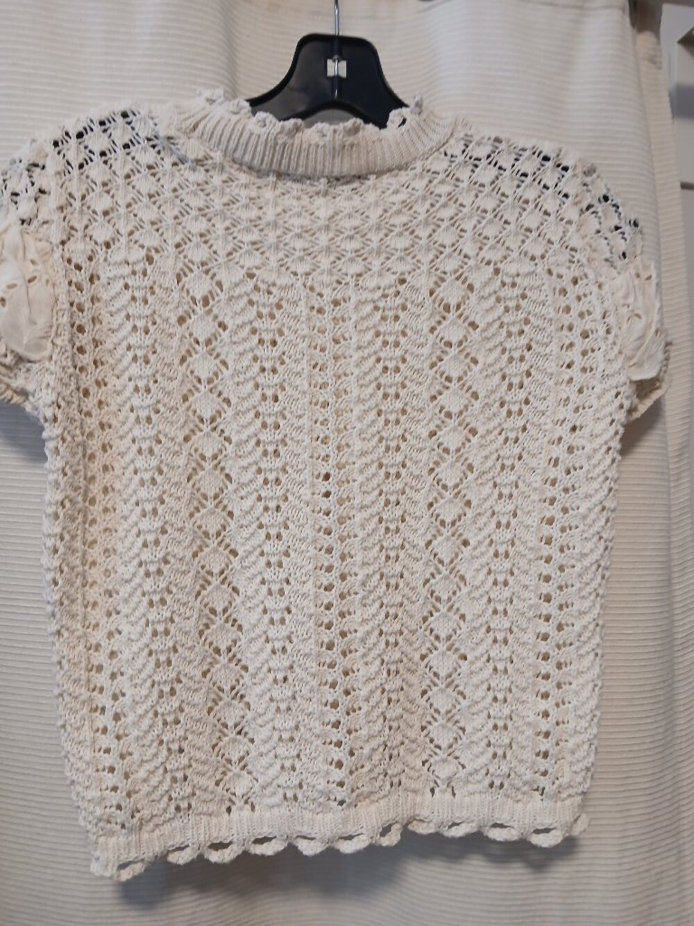 Zara Cream Eyelet Ruffle Top - Picture 4 of 6